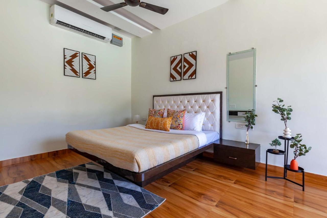Natures Odyssey By Stayvista - Amidst Lush Greenery With Outdoor Pool And Indoor Activities Chinchavli Exterior foto